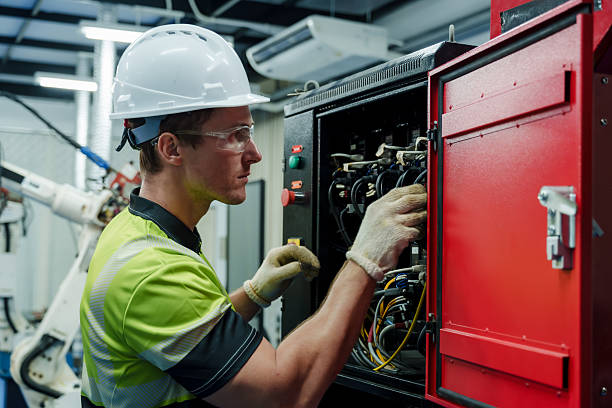 24/7 Emergency Electrician experts in Auburn, ME
